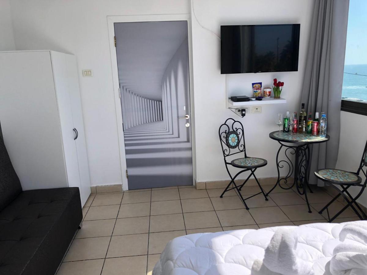 Sea Line Hotel From R&A Group Bat Yam Eksteriør billede