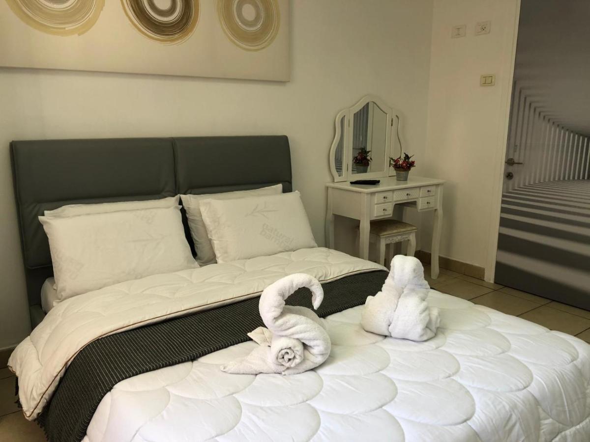Sea Line Hotel From R&A Group Bat Yam Eksteriør billede