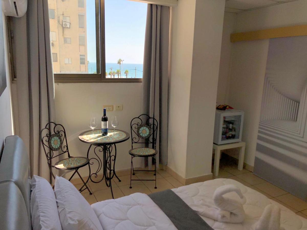 Sea Line Hotel From R&A Group Bat Yam Eksteriør billede