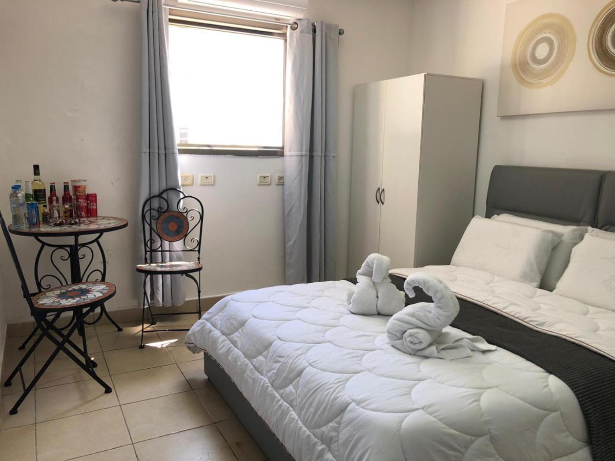Sea Line Hotel From R&A Group Bat Yam Eksteriør billede