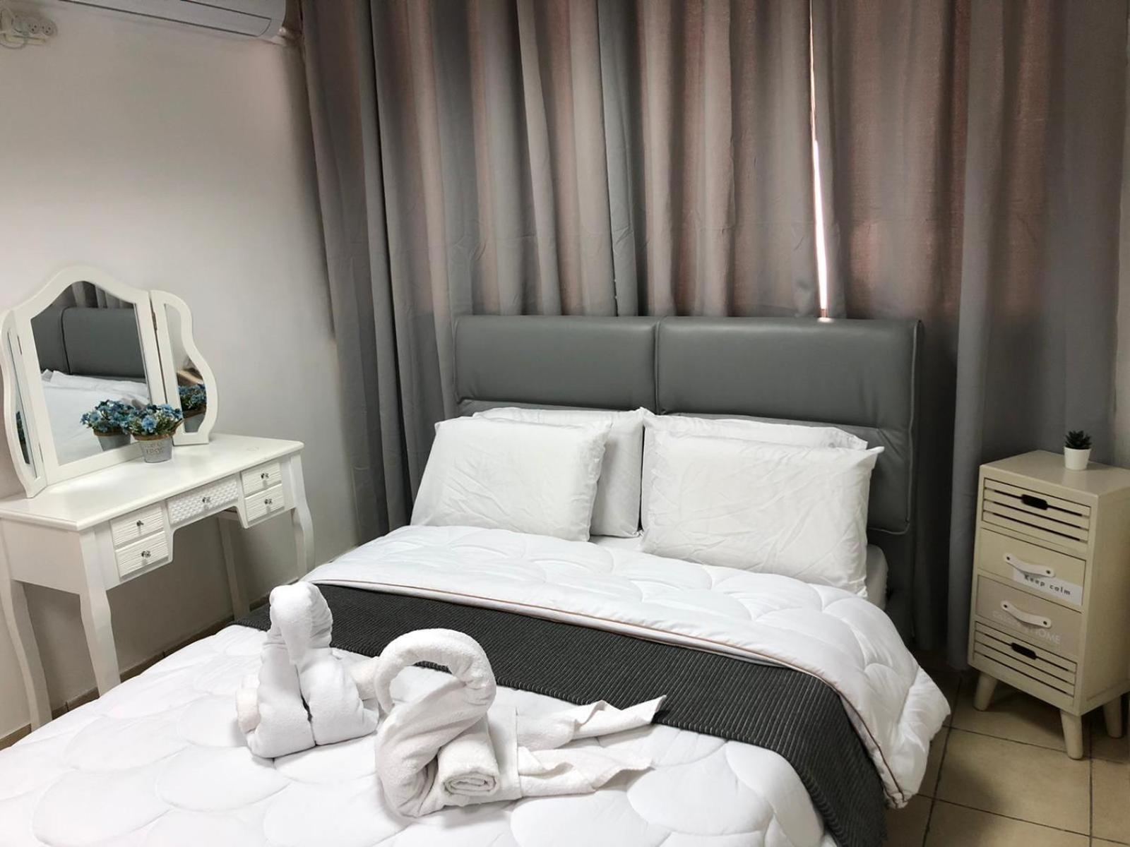 Sea Line Hotel From R&A Group Bat Yam Eksteriør billede